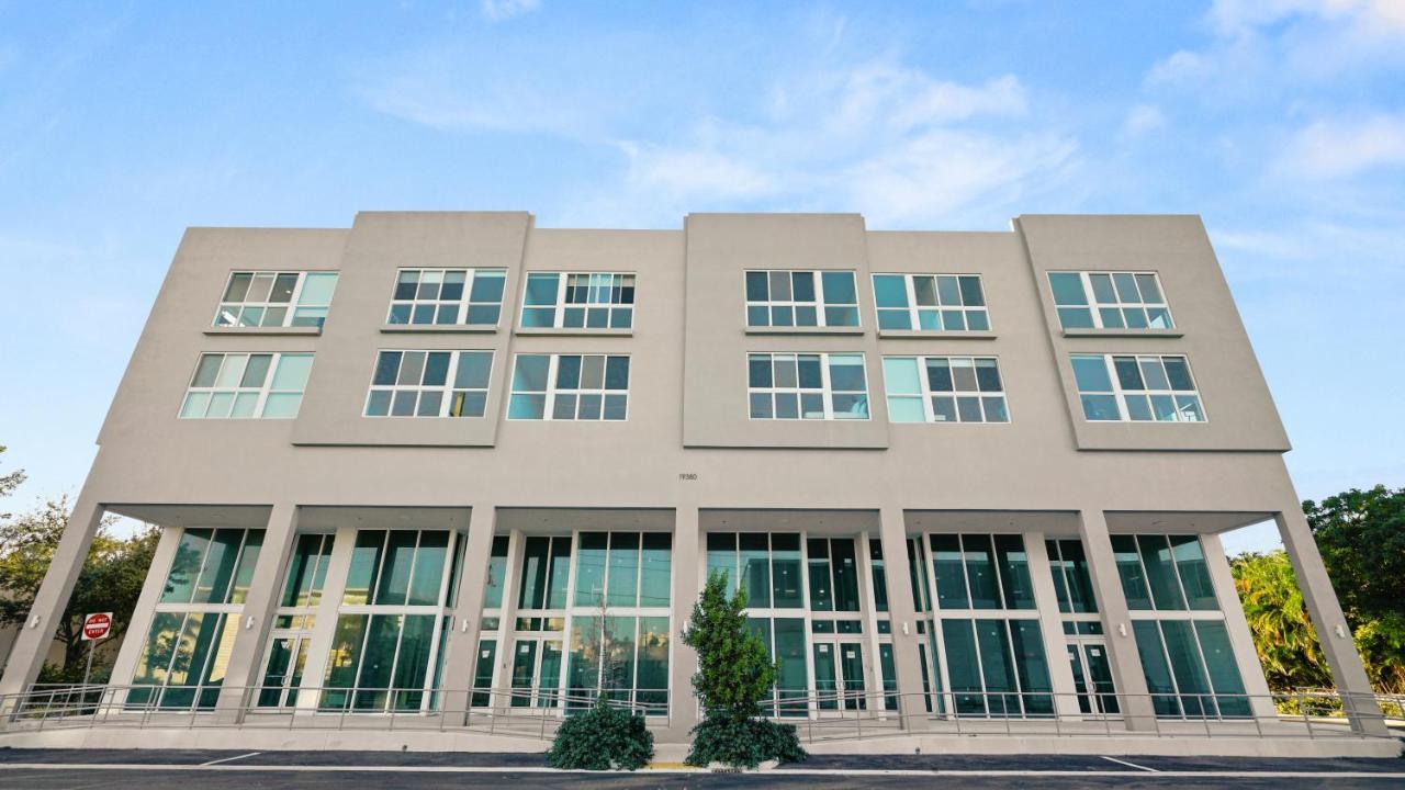 Lofts Of Aventura Apartment Miami Bagian luar foto