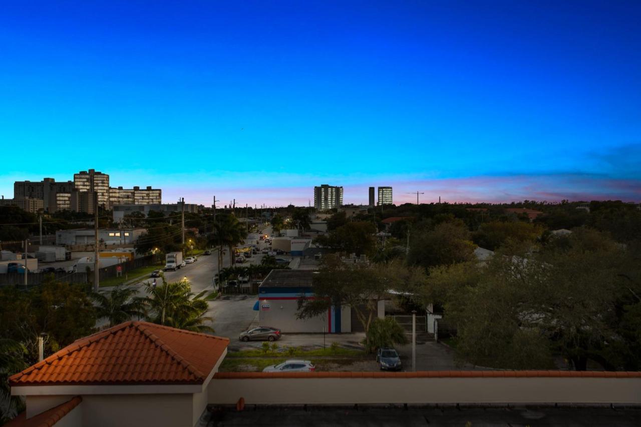 Lofts Of Aventura Apartment Miami Bagian luar foto